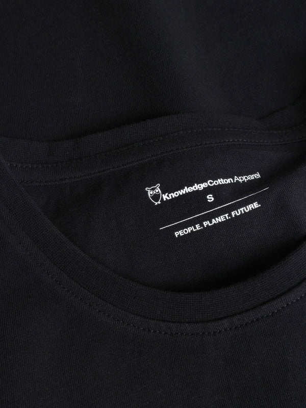 KnowledgeCotton Apparel - WMN Basic badge tee - Regenerative Organic Certified™ - GOTS/Vegan T-shirts 1300 Black Jet