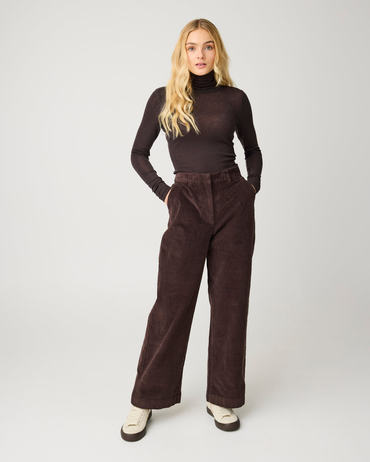 KnowledgeCotton Apparel - WMN Bora wide corduroy pant Pants 1487 Chocolate Torte