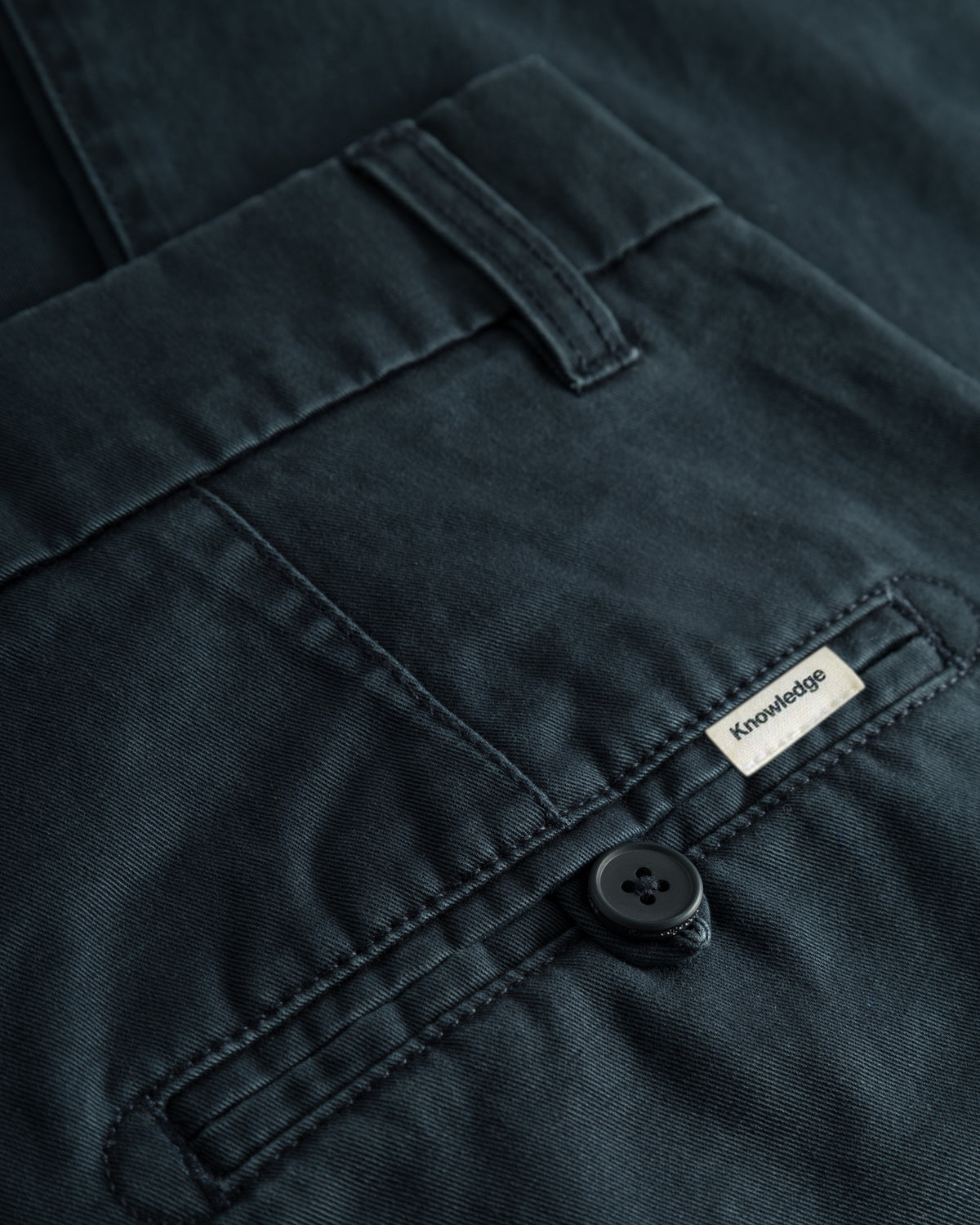 KnowledgeCotton Apparel - MEN CHUCK regular twill chino pants Pants 1001 Total Eclipse