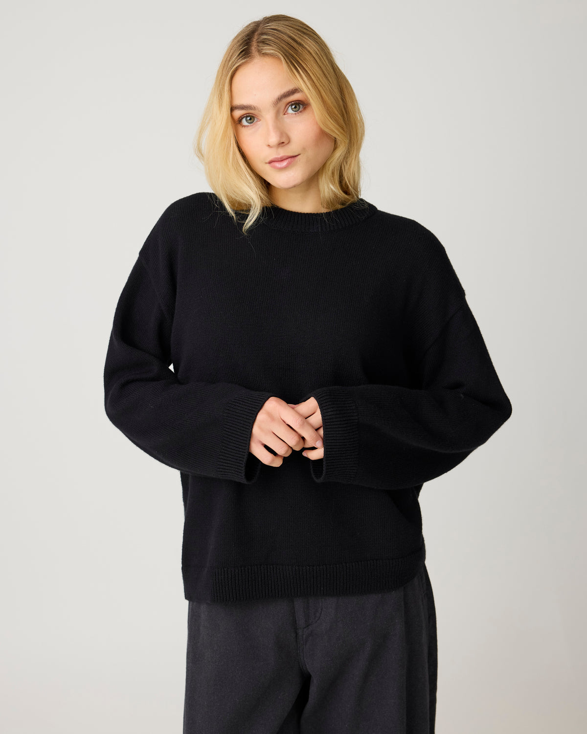 KnowledgeCotton Apparel - WMN Cashmere crew neck sweater Knits 1300 Black Jet
