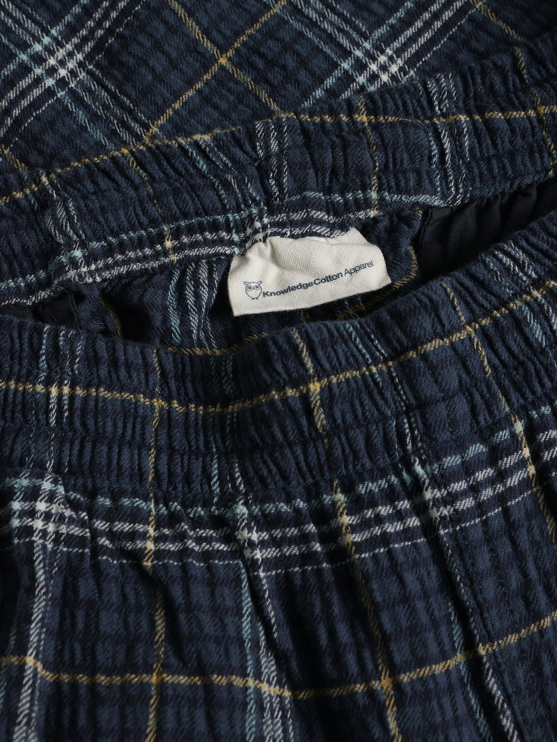 KnowledgeCotton Apparel - MEN FIG checkered shorts - GOTS/Vegan Shorts 7034 blue check