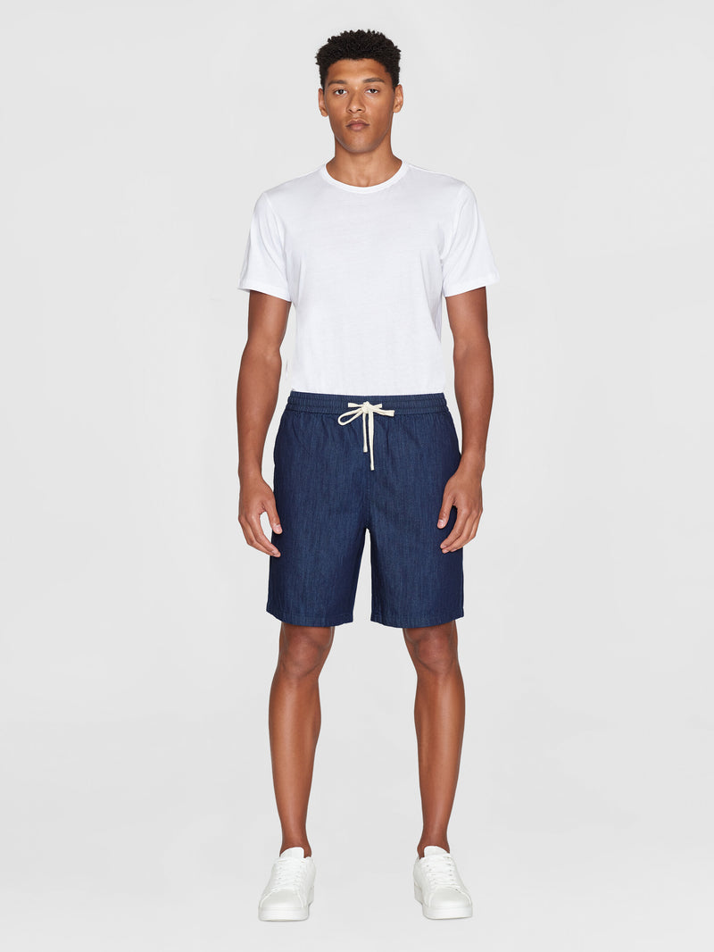 KnowledgeCotton Apparel - MEN FIG loose denim classic indigo shorts - GOTS/Vegan Shorts 3051 Classic indigo