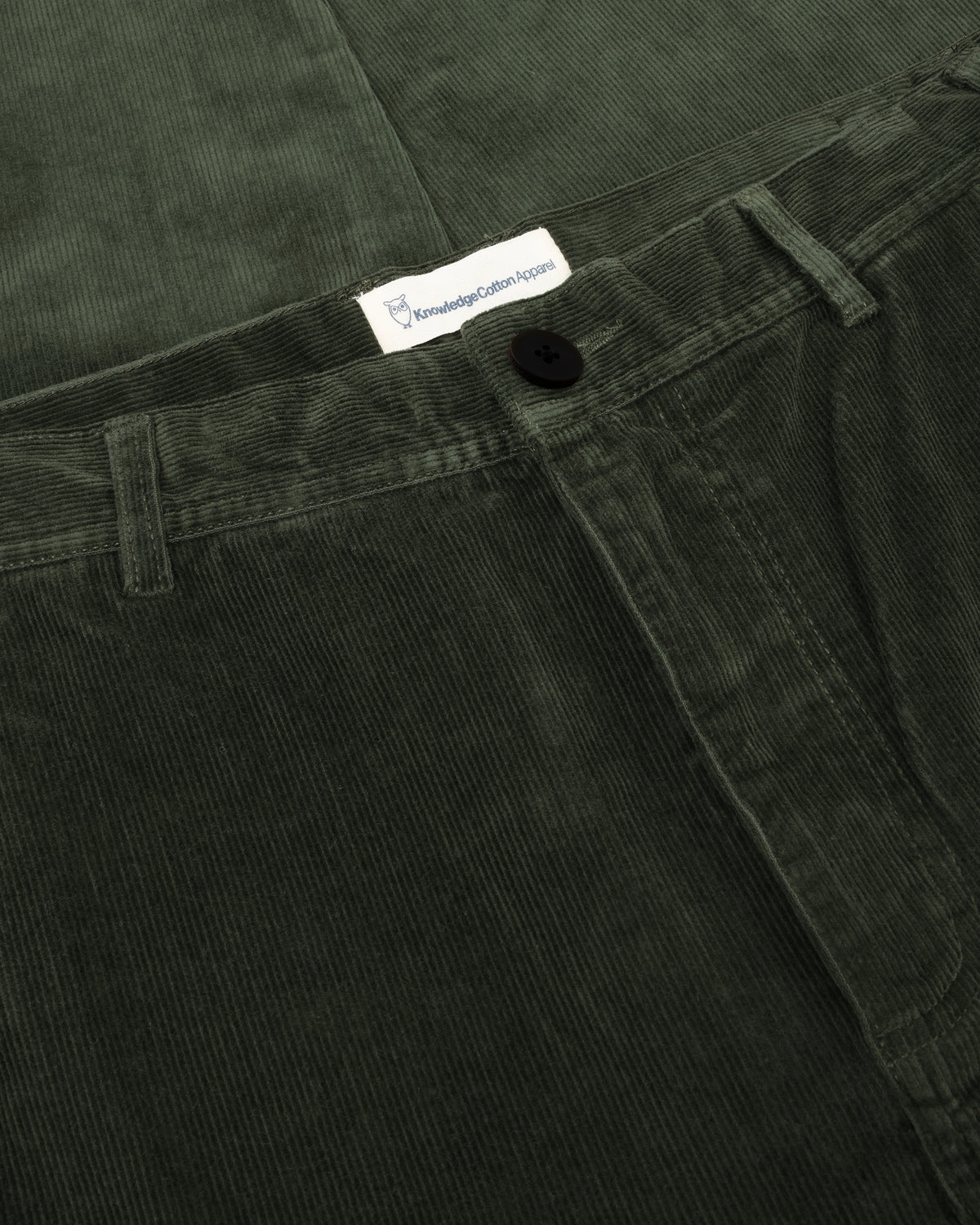 KnowledgeCotton Apparel - MEN FLINT wide corduroy chino pants Pants 1090 Forest Night