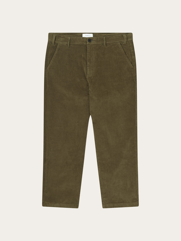 KnowledgeCotton Apparel - MEN FLINT wide corduroy chino pants Pants 1100 Dark Olive