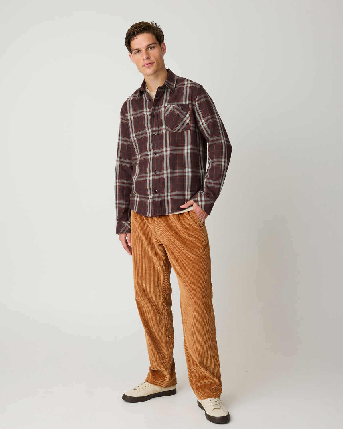 KnowledgeCotton Apparel - MEN Fig comfort corduroy pants Pants 1499 Lion