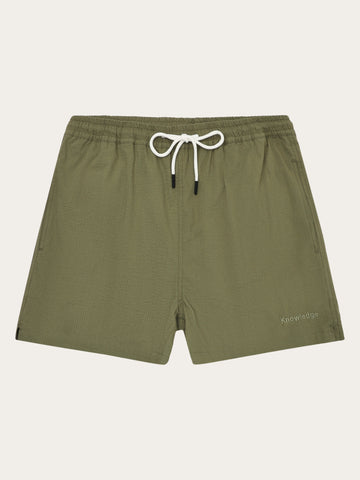 KnowledgeCotton Apparel - MEN Mid-thigh seersucker swimshorts Swimshorts 1068 Burned Olive
