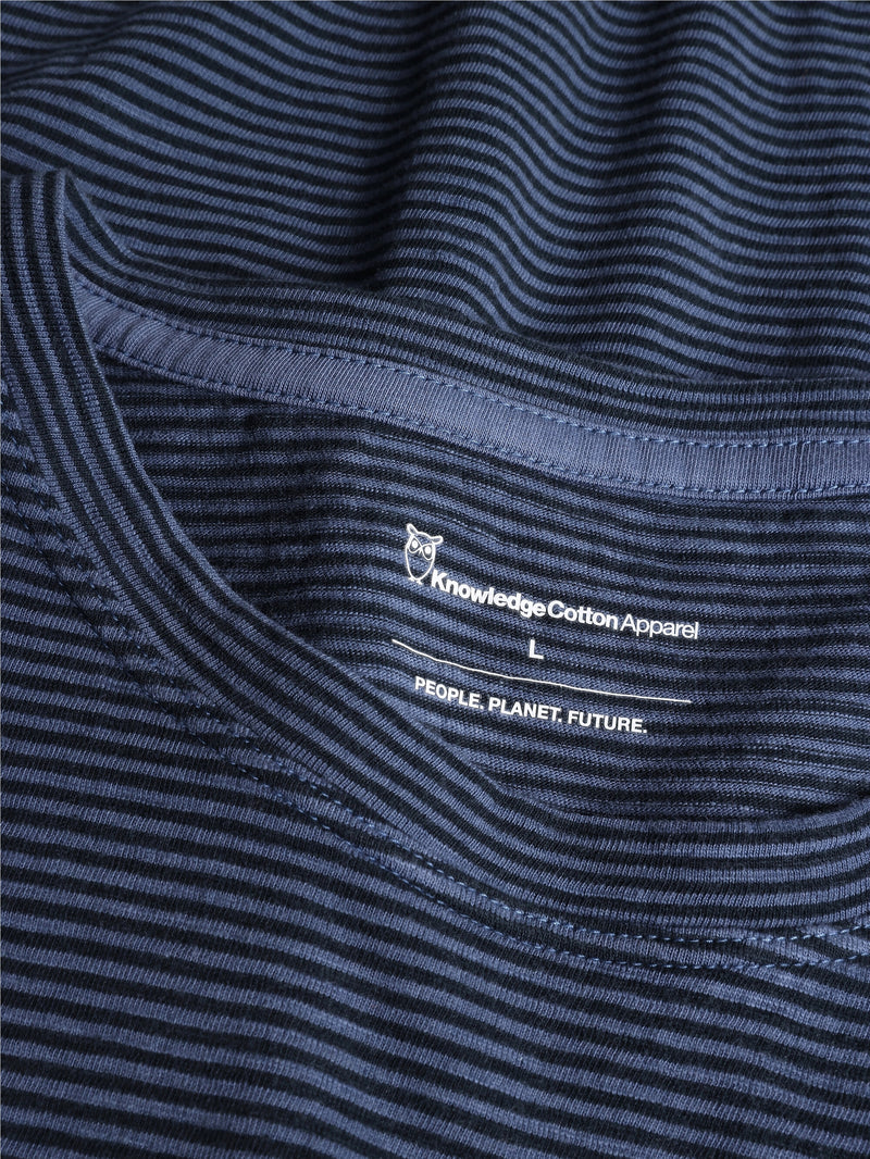 KnowledgeCotton Apparel - MEN Narrow striped slub t-shirt T-shirts 8036 Navy