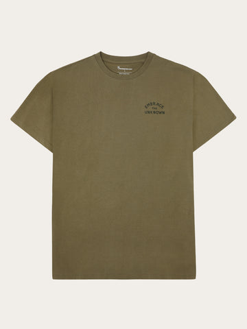 KnowledgeCotton Apparel - MEN Regenerative Organic Cotton Back Print T-Shirt GOTS T-shirts 1068 Burned Olive