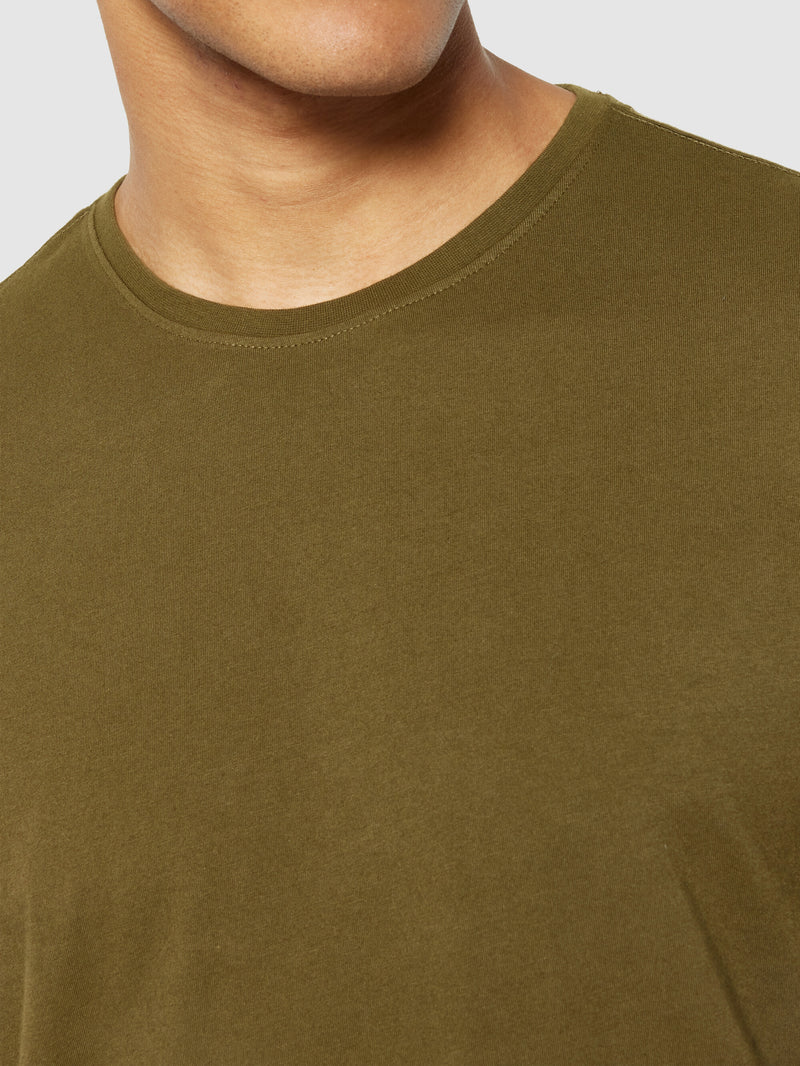 KnowledgeCotton Apparel - MEN Regular fit Basic tee T-shirts 1100 Dark Olive