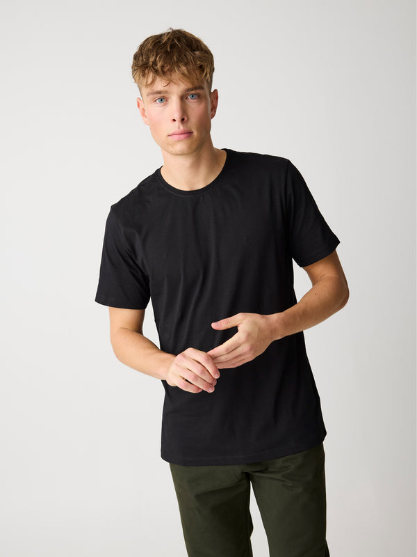 KnowledgeCotton Apparel - MEN Regular fit Basic tee T-shirts 1300 Black Jet