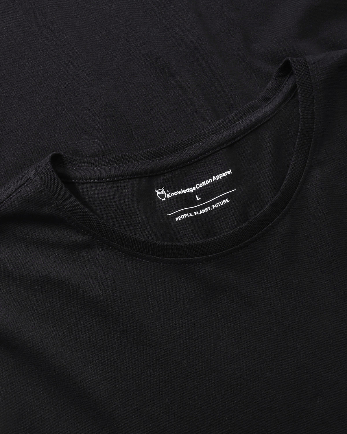 KnowledgeCotton Apparel - MEN Regular fit Basic tee T-shirts 1300 Black Jet