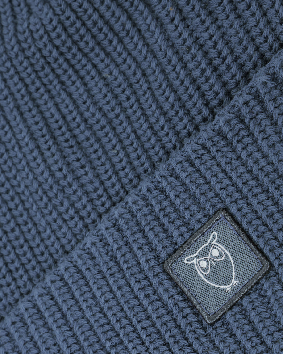 KnowledgeCotton Apparel - UNI Rib badge beanie Hats 1226 Vintage Indigo