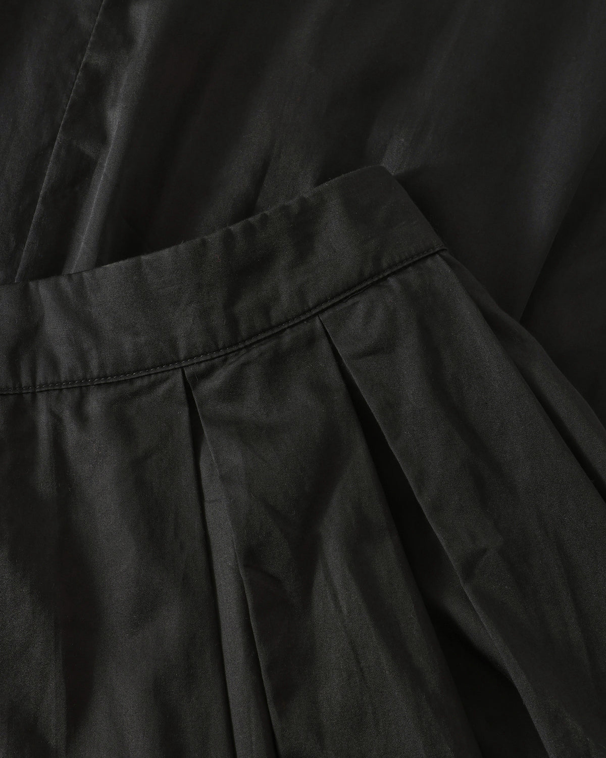 KnowledgeCotton Apparel - WMN Satin pleat skirt Skirts 1300 Black Jet
