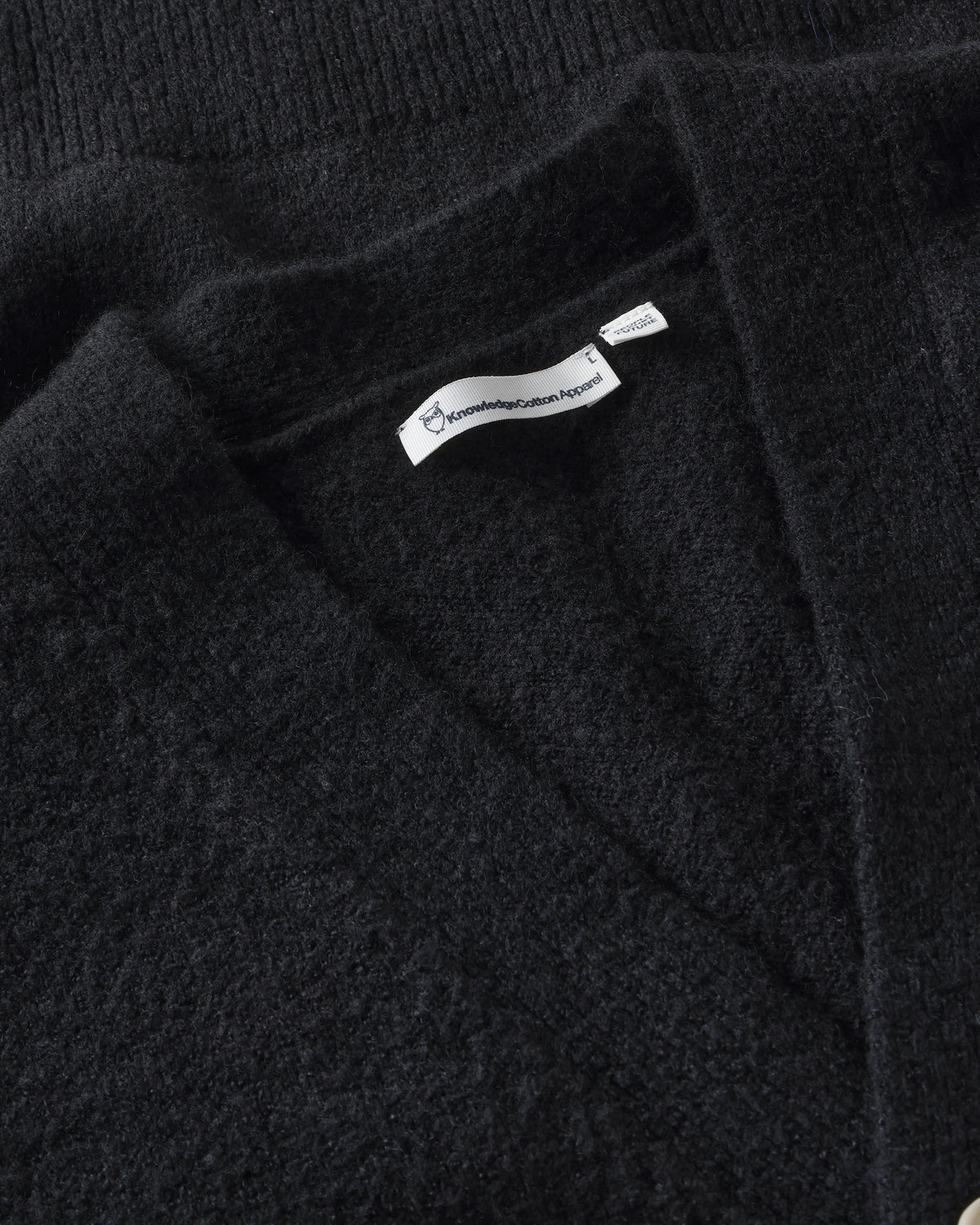 KnowledgeCotton Apparel - MEN Soufflé yarn cardigan Knits 1300 Black Jet