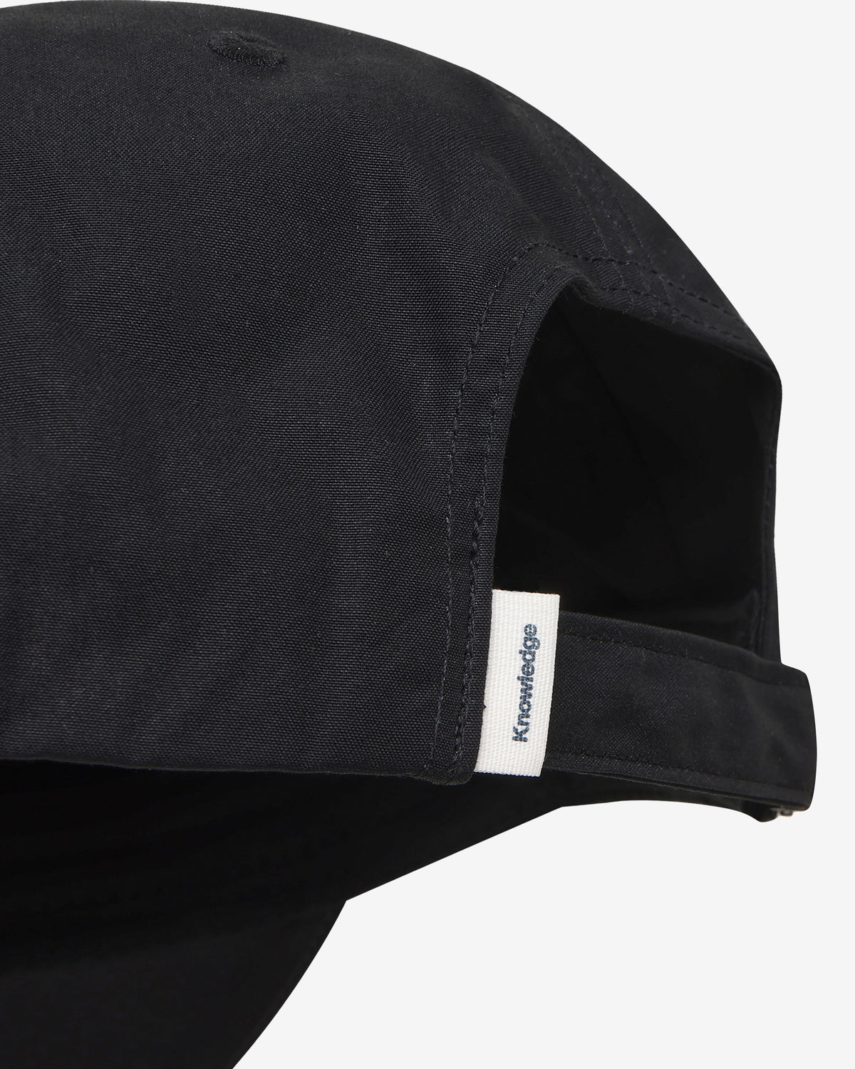 KnowledgeCotton Apparel - UNI Vent canvas 200 badge cap Caps 1300 Black Jet