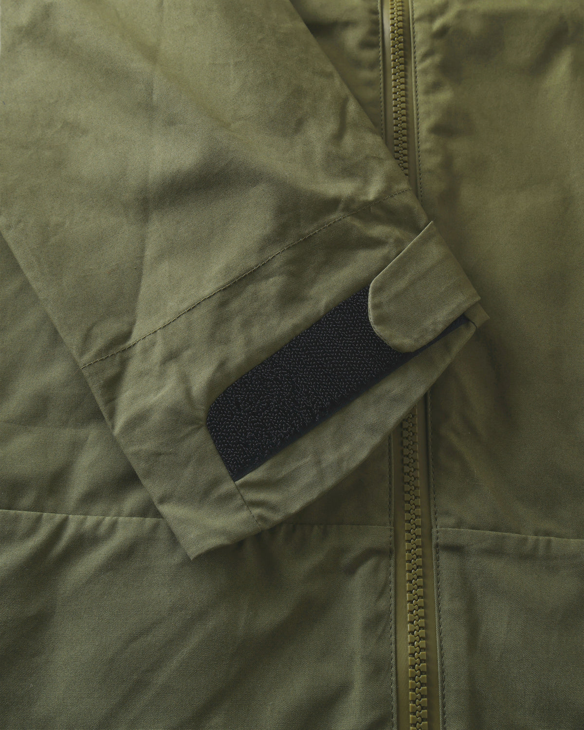 KnowledgeCotton Apparel - MEN Vent canvas 200 shell jacket Jackets 1068 Burned Olive